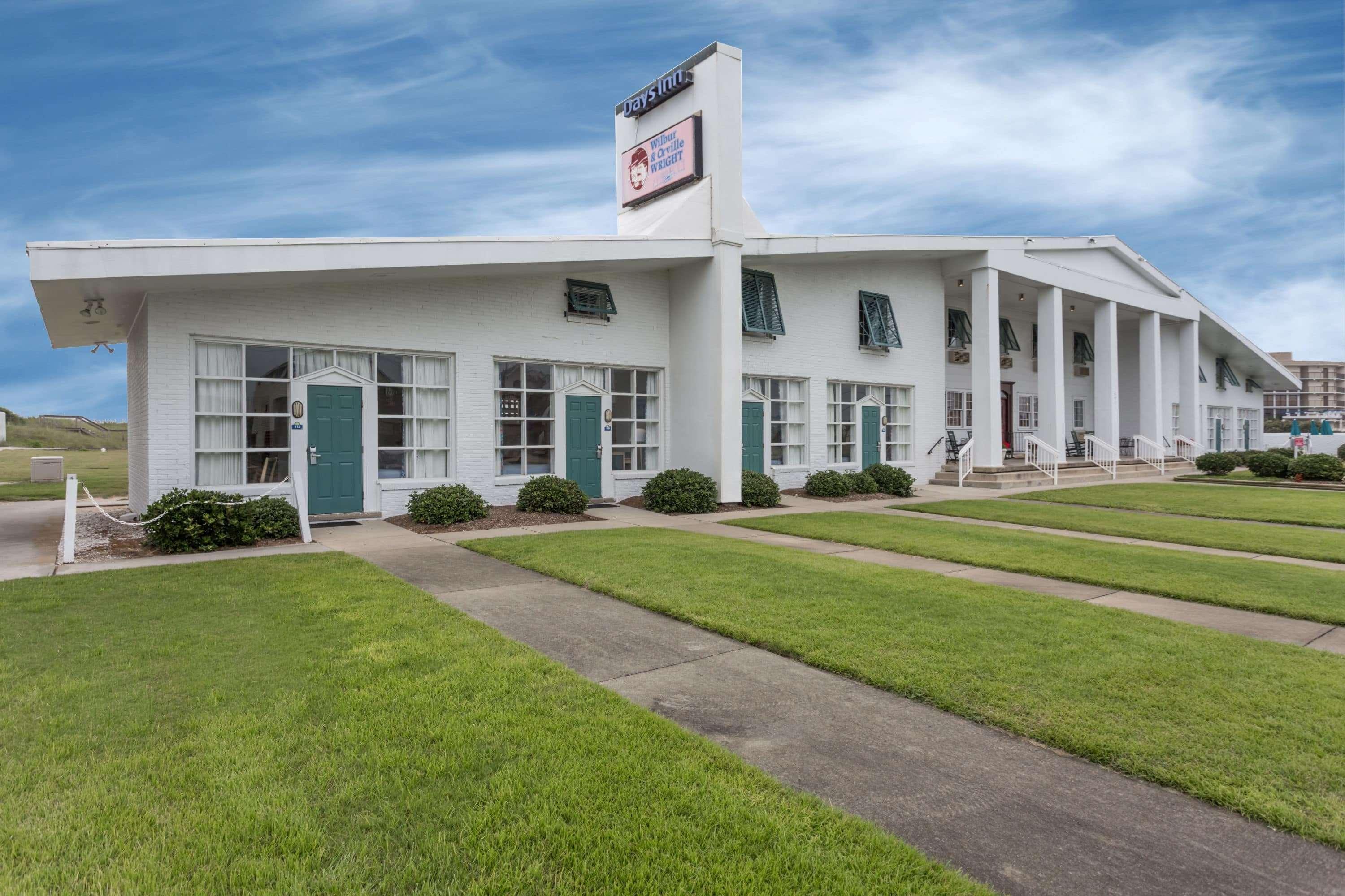 Days Inn By Wyndham Kill Devil Hills Oceanfront - Wilbur Esterno foto