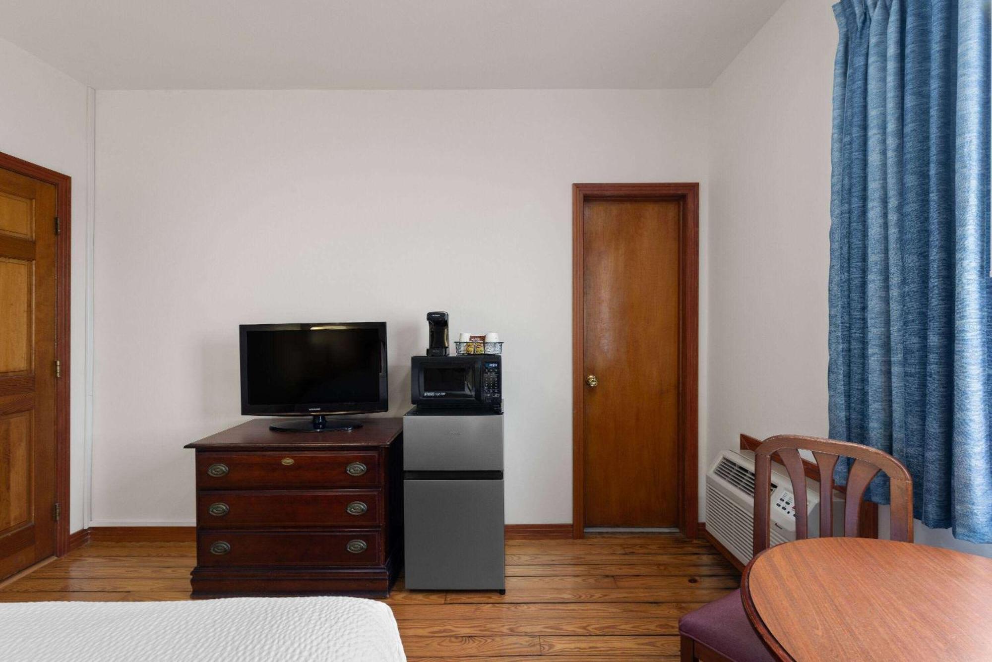 Days Inn By Wyndham Kill Devil Hills Oceanfront - Wilbur Esterno foto