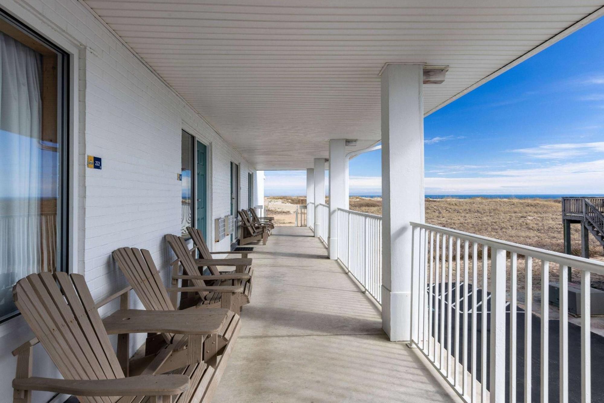 Days Inn By Wyndham Kill Devil Hills Oceanfront - Wilbur Esterno foto