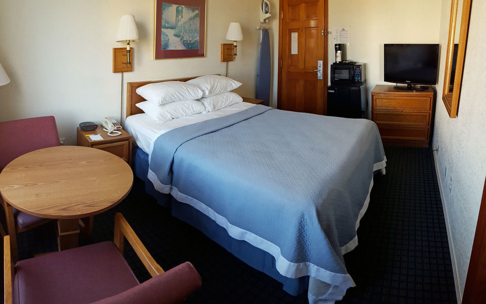 Days Inn By Wyndham Kill Devil Hills Oceanfront - Wilbur Esterno foto