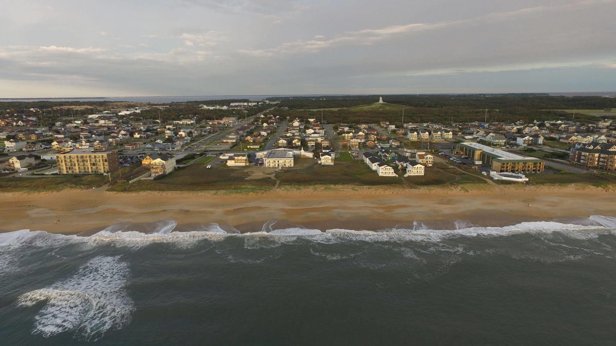 Days Inn By Wyndham Kill Devil Hills Oceanfront - Wilbur Esterno foto