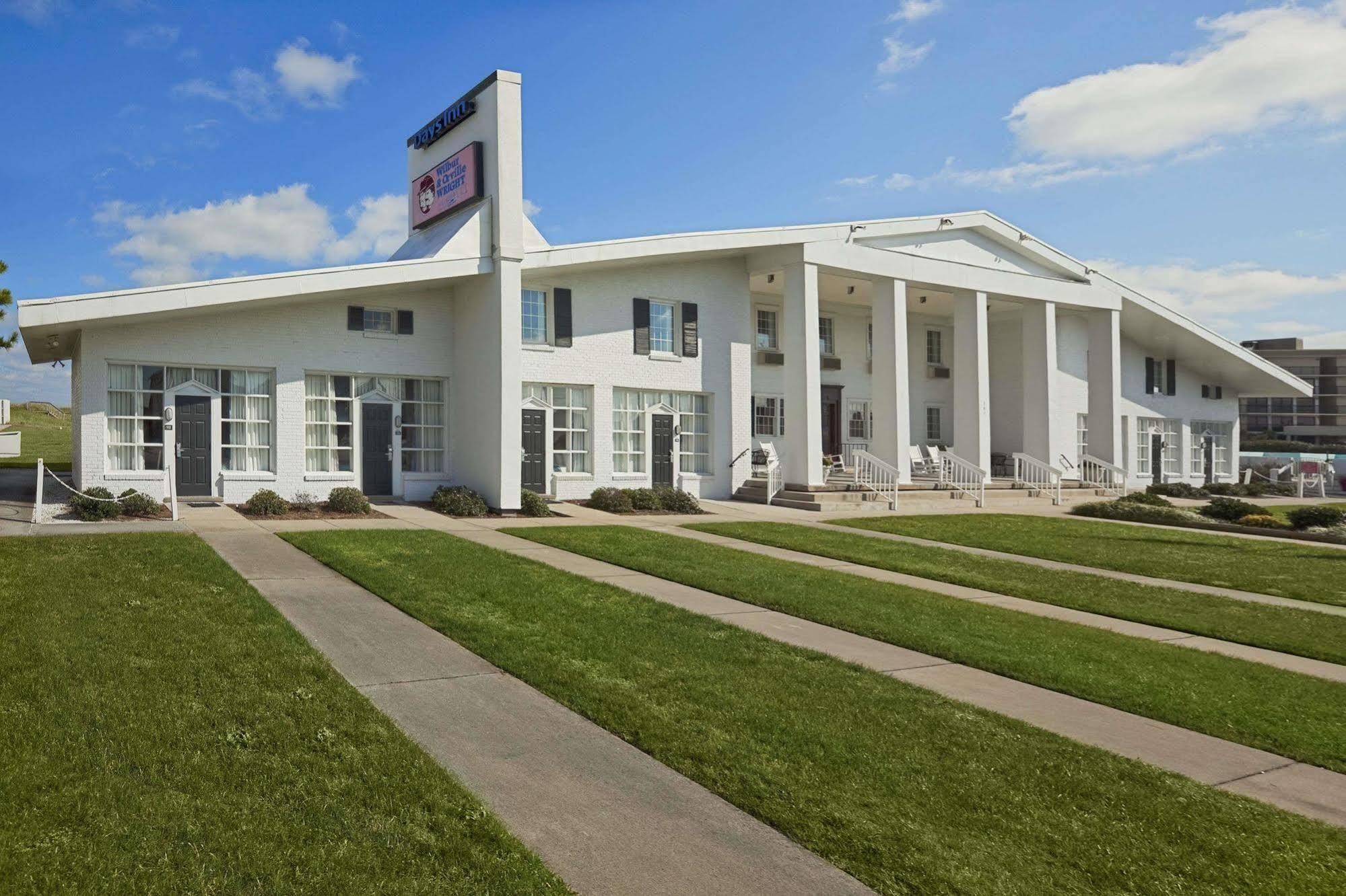 Days Inn By Wyndham Kill Devil Hills Oceanfront - Wilbur Esterno foto